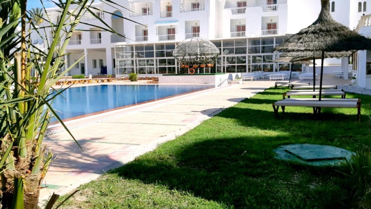 Club Tergui Hotel Chott Meriem Exterior foto