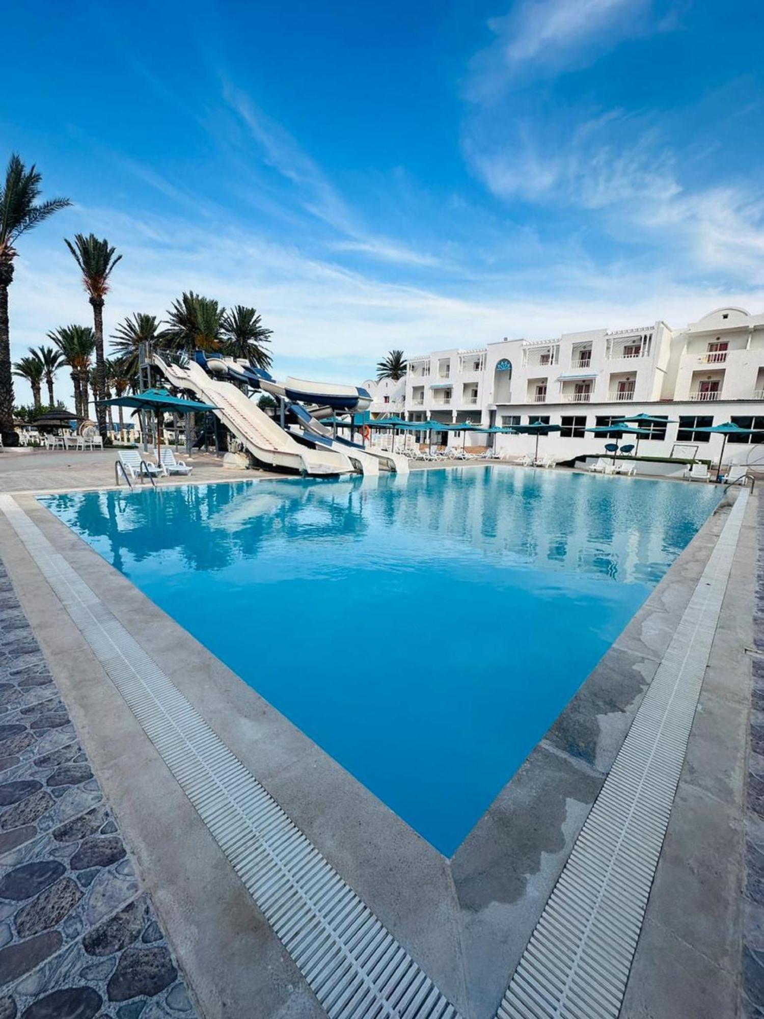 Club Tergui Hotel Chott Meriem Exterior foto